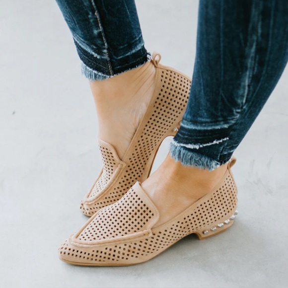 JEFFREY CAMPBELL Barnett Stud Perforated Leather Flats Loafers‎ Women’s Size 8 - Picture 1 of 11